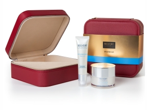 Splendour Hialuronsav + B3 Vitaminos Ráncfeltöltő-Bőrvédő Ajándék csomag – Exkluzív Ékszerdobozban