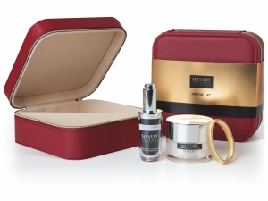 Peptide Lift Modelláló-Bőrfeszesítő Ajándékcsomag – Aranyszínű Karkötővel -Exkluzív Ékszerdobozban